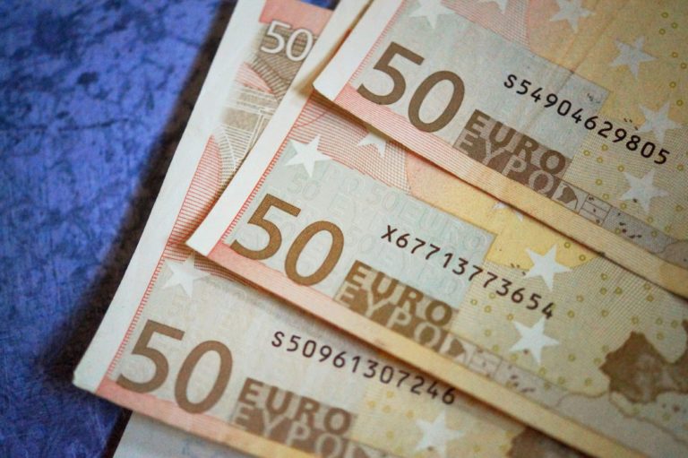 Doradca kredytowy – pieniądze na dobrych warunkach